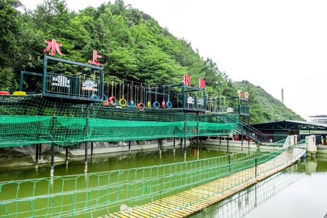 奥陶纪主题公园，重庆空中走廊万盛奥陶纪公园（没有后悔药可卖的高空项目）