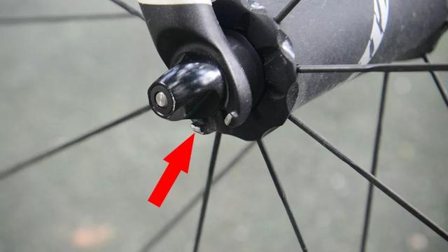 教你如何快速的给自行车更换新链条，自行车链条什么时候需要更换（圈刹、碟刹前后轮拆卸与安装）