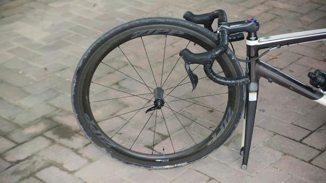 教你如何快速的给自行车更换新链条，自行车链条什么时候需要更换（圈刹、碟刹前后轮拆卸与安装）