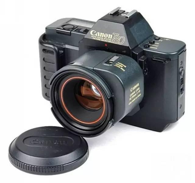 第一款正经的af单反,美能达a7000.