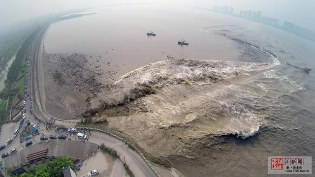 钱塘江每天涨潮时间表，钱塘江涨潮是什么时间每年的几月份（八月十八观潮季来临）