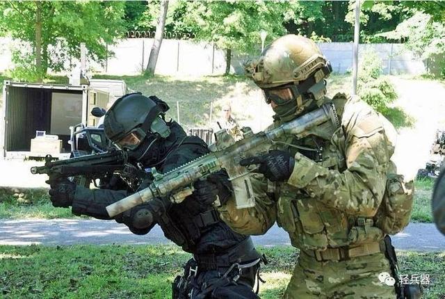 俄罗斯ak15步枪，ak15突击步枪（评析AK12与HK416步枪）