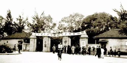 愚园路749弄，上海老弄堂在什么地方（愚园路上有“愚园”吗）