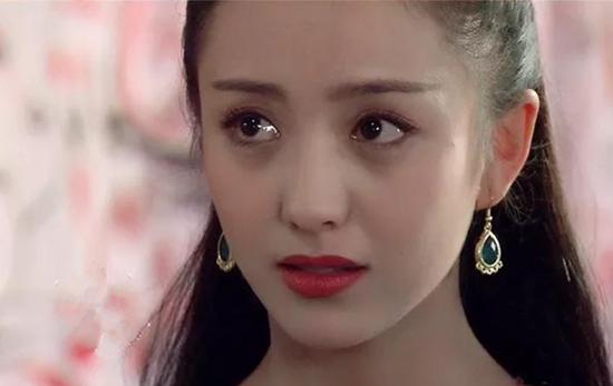 佟丽娅资料，她的身段舞姿成全场焦点（佟莉娅个人资料简介）