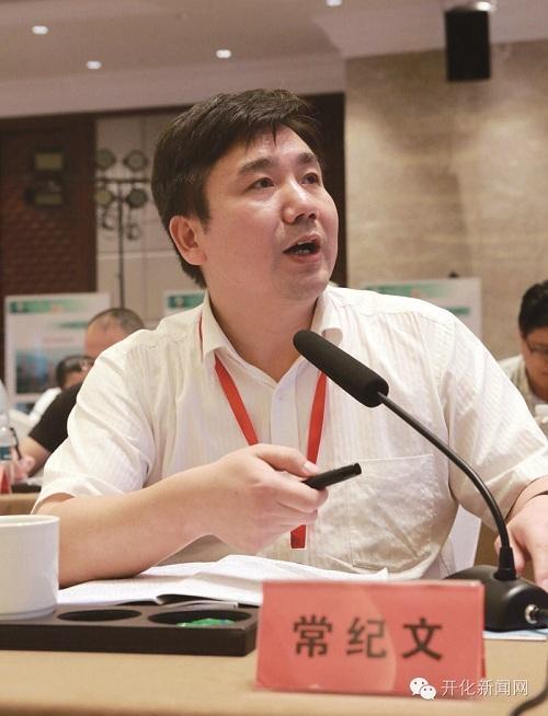 玻璃瓶是可回收吗，玻璃瓶是可回收吗为什么（专家建议玻璃瓶强制回收应立法）