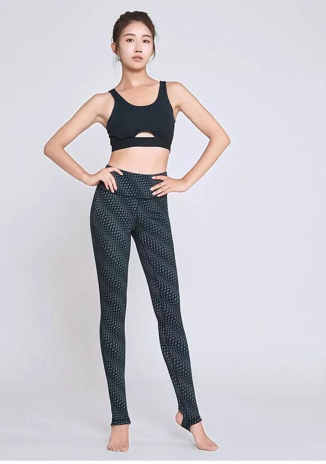 淘宝网瑜伽服装，淘宝网yalakand瑜伽垫（清仓特惠丨哈他瑜伽品牌抹胸、套装、长裤亏本出货）