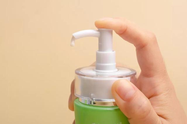 背薄一寸下一句是什么，背薄一寸下一句话怎么说（千万别做“背厚”的人）