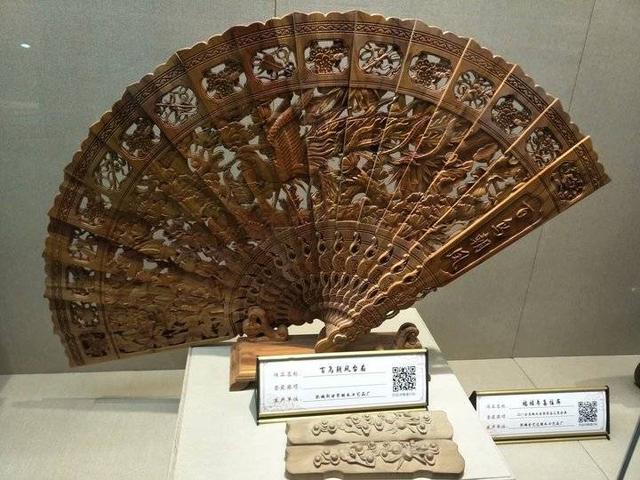 肥城桃有哪几个优良品系 ，肥城桃品种有哪些（肥城桃采摘之行）
