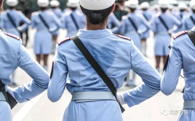 民兵方队什么意思，民兵方队是什么意思（自带特效的“女民兵方阵”和“学霸方阵”）
