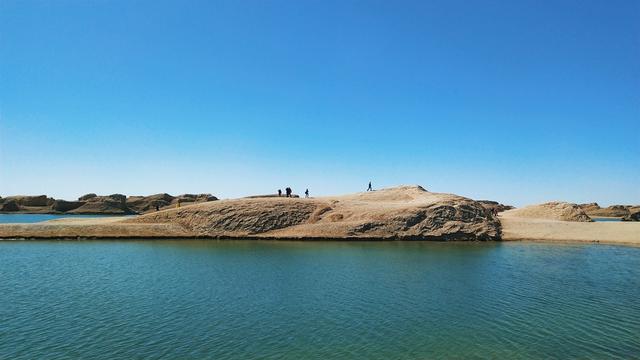 什么是雅丹地貌，雅丹魔鬼城景点介绍（雅丹地貌——柴达木腹地的“水上魔鬼城”）