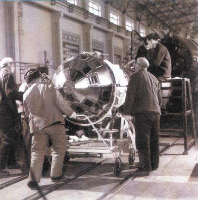 东方红一号卫星，1970年第一颗人造卫星东方红一号（“东方红一号”卫星）