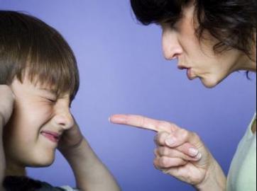 最毁孩子的6种妈妈，父母不爱你的十个表现（很可能会毁了孩子的一生）