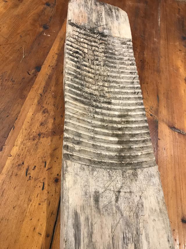 舀水的工具叫什么，舀水的东西是什么（家居物件有故事│搪瓷盆、搓衣板……点缀年代的记忆）