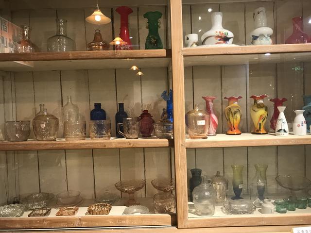 舀水的工具叫什么，舀水的东西是什么（家居物件有故事│搪瓷盆、搓衣板……点缀年代的记忆）