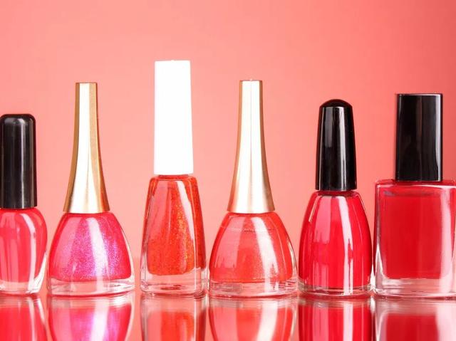 化妆水可以带上高铁吗，化妆水能带上高铁吗（火车站安检升级）