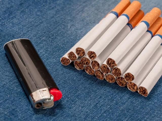 化妆水可以带上高铁吗，化妆水能带上高铁吗（火车站安检升级）