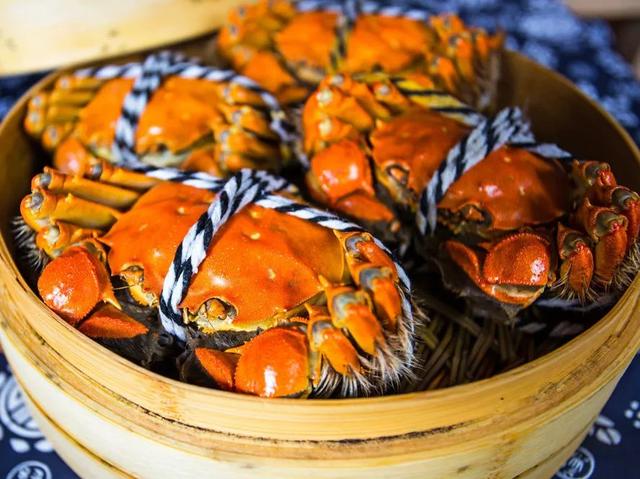 化妆水可以带上高铁吗，化妆水能带上高铁吗（火车站安检升级）