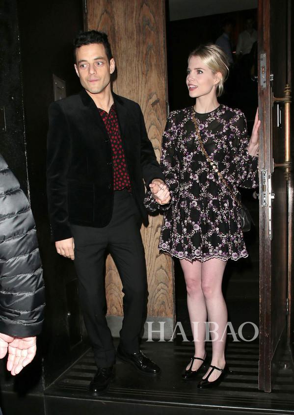 露西儿，白雪公主和七个小矮人的什么故事（我以后改追她的街拍了）