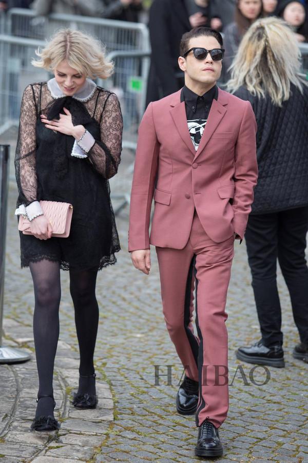 露西儿，白雪公主和七个小矮人的什么故事（我以后改追她的街拍了）