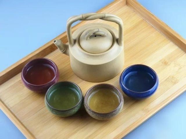 教你如何轻松去除茶垢，用了N种方法清洗茶垢