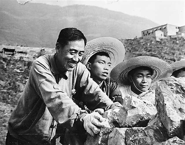 力学的牛千牛是什么意思和千克怎么换算，力的单位千牛怎么表示（中国矿业大学曾在合川办学12年）