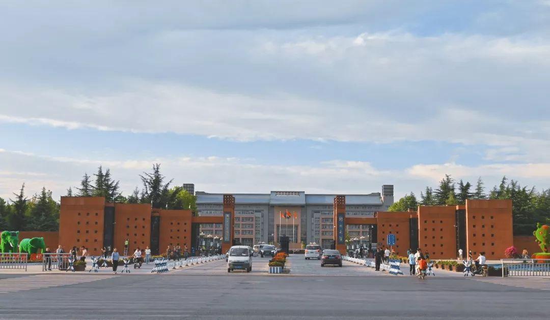 郑州科技工业学校贴吧（跟小编走吧）