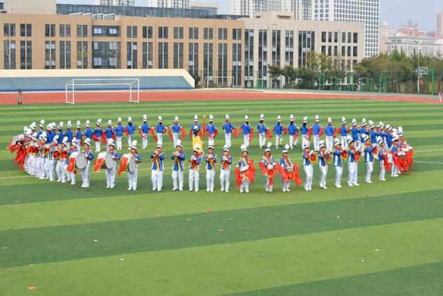 少先队 队报是什么，学校少先队全称（烟台少先队员喜迎建队70周年）