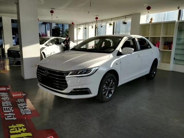 比亚迪秦多少钱一台，比亚迪秦80到手现在多少钱？质量如何