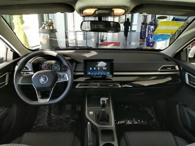 比亚迪秦多少钱一台，比亚迪秦80到手现在多少钱？质量如何