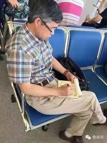 福娃的含义，福娃的含义和构成（他悄悄在街头画了几笔）