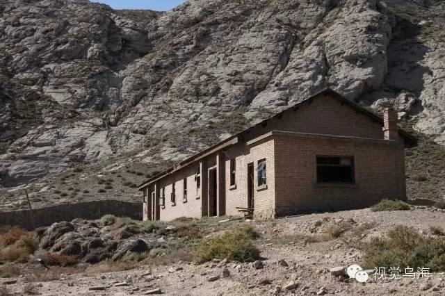 内蒙古乌海湖全景图，内蒙古乌海景区（乌海有个地方叫“六五四”）