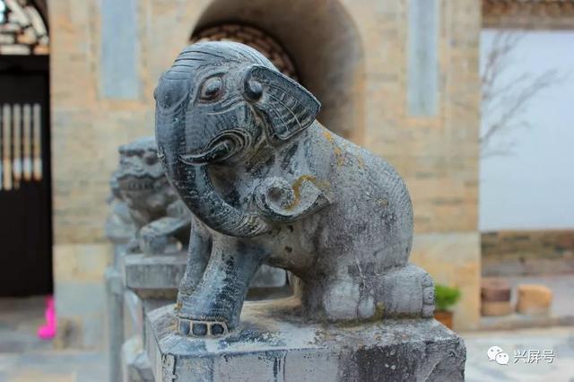 陈氏最大祠堂在哪，陈氏最大的祠堂（全国两大国宝级的“陈氏宗祠”一座在广州）