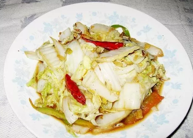 大白菜怎么炒好吃，大白菜怎么炒好吃有几种方法（牢记3个小诀窍白菜又脆又嫩）