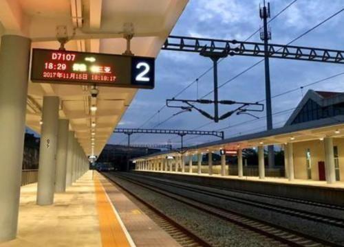 火车站送人可以进站吗，火车站送人可以进候车厅吗（为何火车站不卖站台票了）