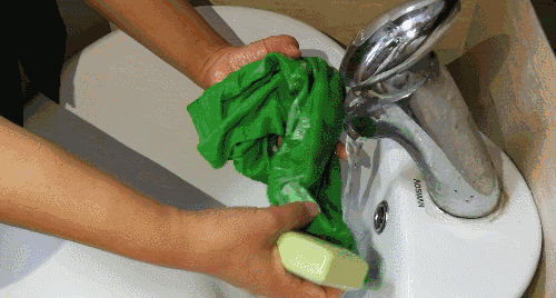 什么是中性洗衣液，怎么看洗衣液是不是中性（衣服不是穿坏，而是被洗坏的）