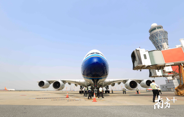 南航a380航线，南方航空有航班吗（南航巨无霸A380重新执飞深圳-北京航线）