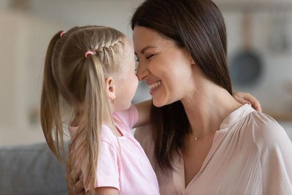 体香在几岁形成，体香是怎么形成的（宝宝嗅觉非常敏锐）