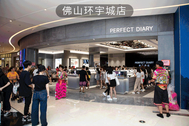 长沙国金街在哪里，长沙国金街地标（终于在国金街与这位“网友”面基了）