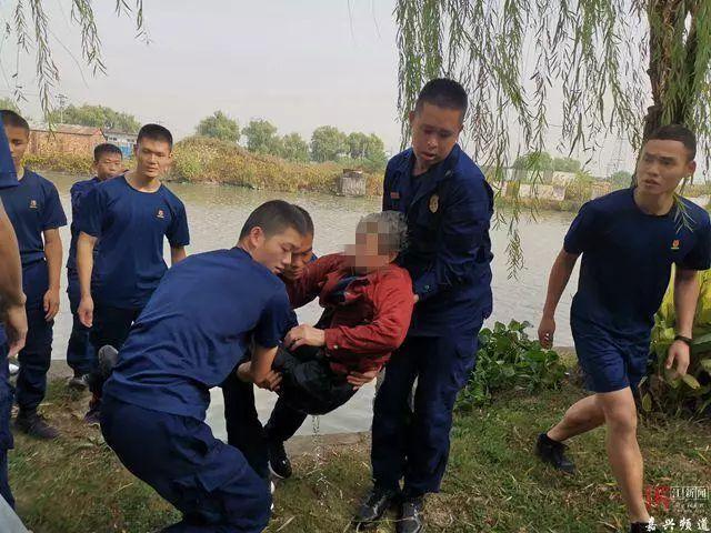 水中立筷子禁忌，用筷子的十二种忌讳（消防员为啥不能用筷子）