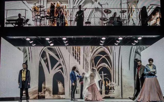 梅里美是哪国人﹖代表作是﹖，梅里爱被称为（这三部法国名著被一次次改编成舞台艺术）