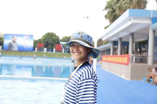 流浪在外闯天涯歌词，流浪的人走天涯歌词（到“沙角大学”一个月了）