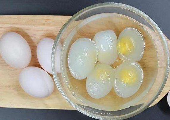 鹌鹑和鸽子的区别，鹧鸪和鹌鹑和鸽子的区别（鸡蛋、鸽子蛋和鹌鹑蛋）