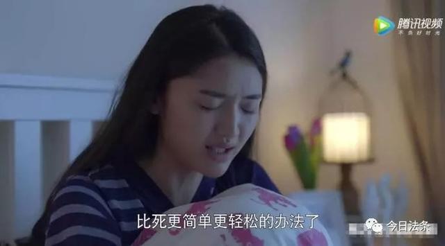 花季少女沦为“气奴”，新型毒品，是如何摧毁年轻人的，花季少女沦为“气奴”（“新型毒品”是怎样毁掉一个花季少女的）