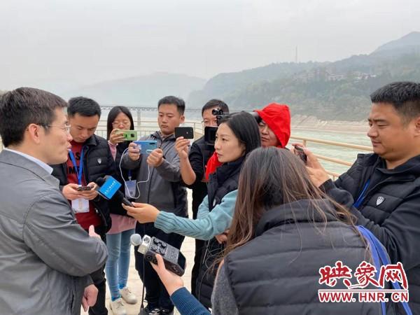 类似月凌情的言情作家，好看的小说言情推荐百度贴吧（人民治黄的一次伟大实践）