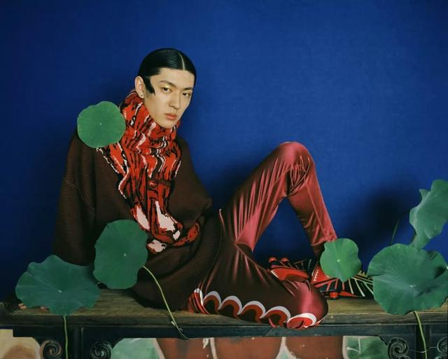 马克华菲女装是不是一线品牌，马克华菲女装属于马克华菲牌子吗（“多元艺术潮牌”马克华菲）