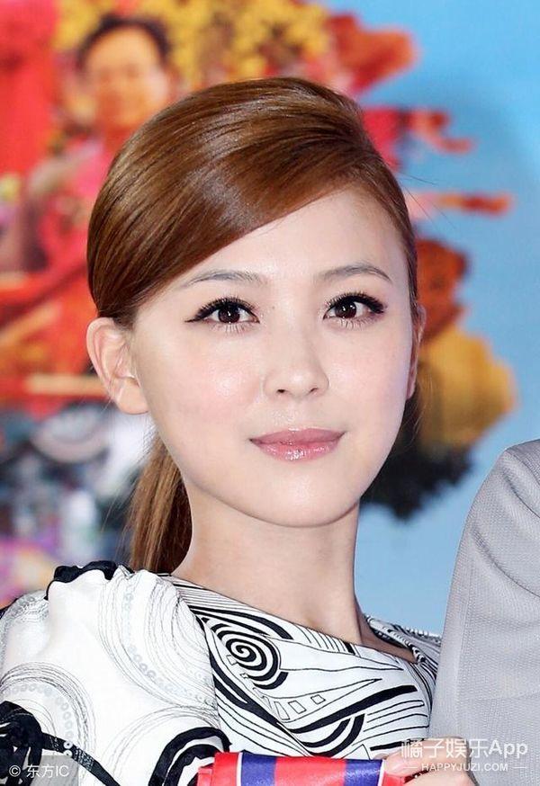 1,池早早是电视剧《爱情是从告白开始的》中角色,扮演者是卓文萱.