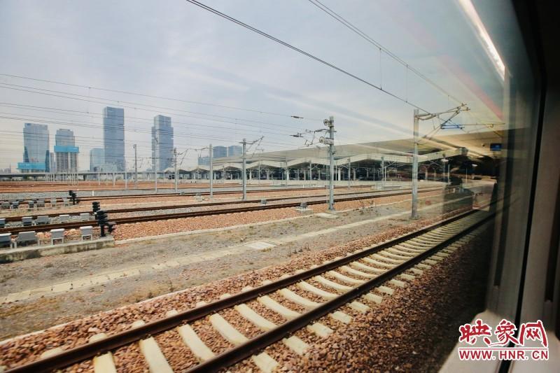 平顶山到南阳(南阳到平顶山的火车)