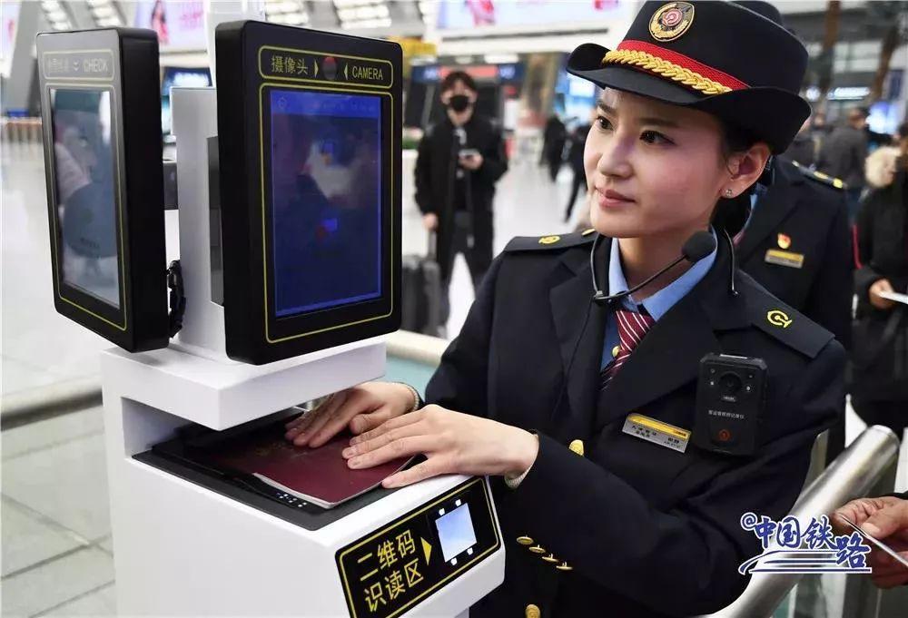 52度白酒可以过安检吗，52度白酒可以过安检吗广州南站到佛山坐几号地铁（告诉你这些东西火车上不能带）