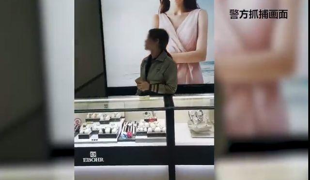 劳荣枝事件相关介绍，劳荣枝事件（整容假名潜逃23年）