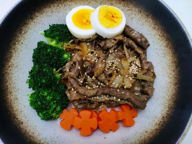 黄喉是牛的哪个部位，肥牛不是肥的牛肉
